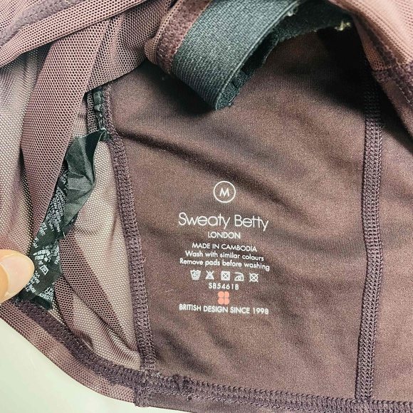 Sweaty Betty All Day Vest Croc Embossed Cropped Black Cherry Medium Built-In Bra - Picture 3 of 3